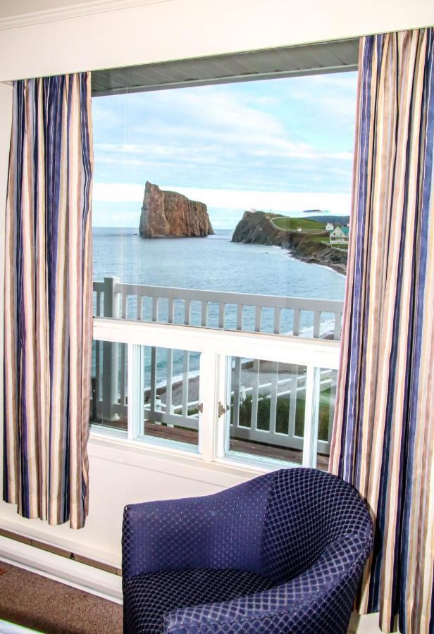 Hotel Les Trois Soeurs Perce Exterior photo