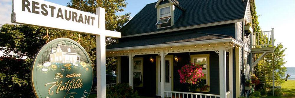 Hotel Les Trois Soeurs Perce Exterior photo